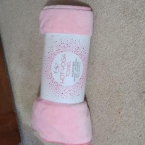 NEW FLO Hot Yoga Towel